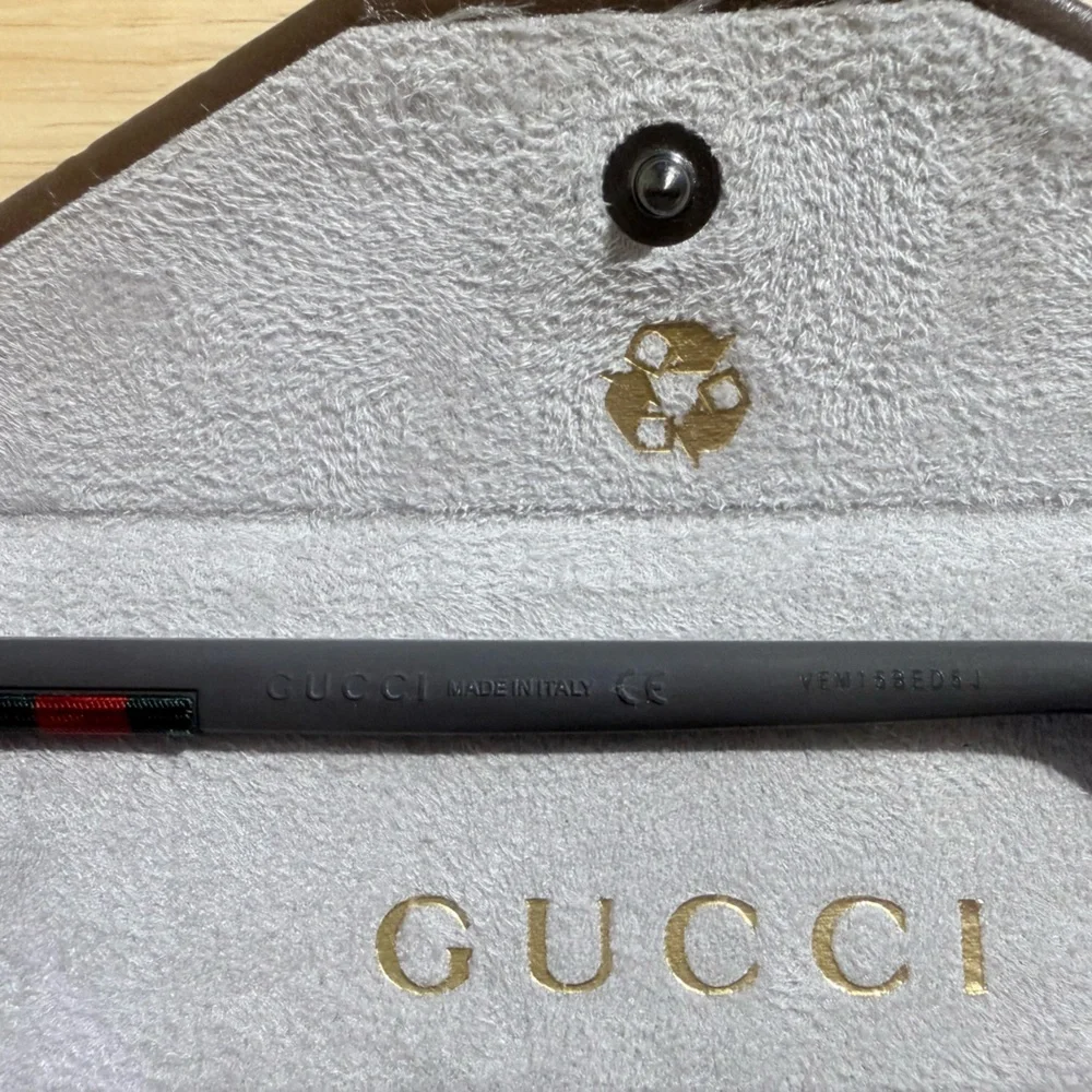 Gucci Tortoise Eyeglasses | Excellent Condition - Picture 4 of 8